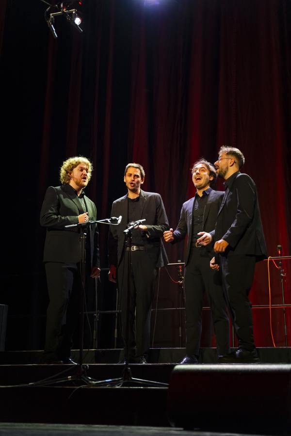 images/25_Berliner_Chortreff_Heimathafen_Baseless_Web_10.jpg